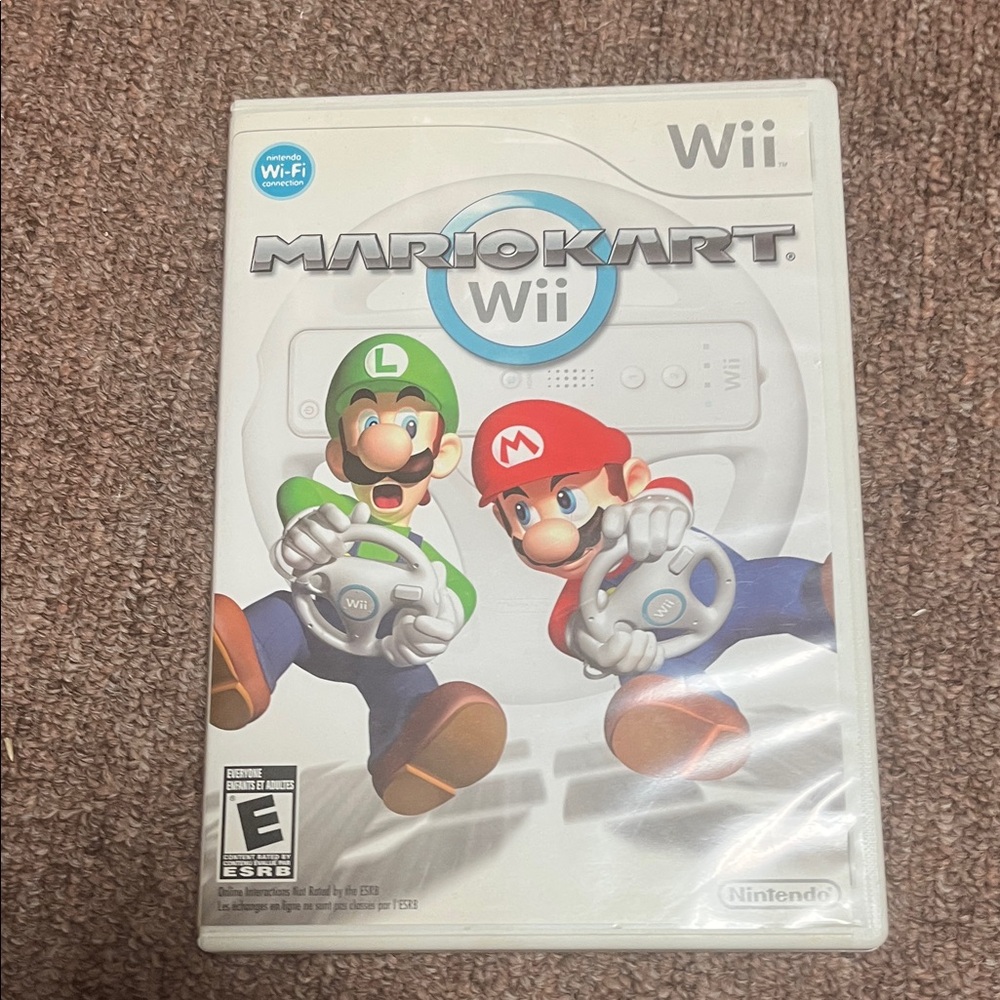 Nintendo Mario Kart Wii - White Cover with Red & Green Characters GAME ONLY